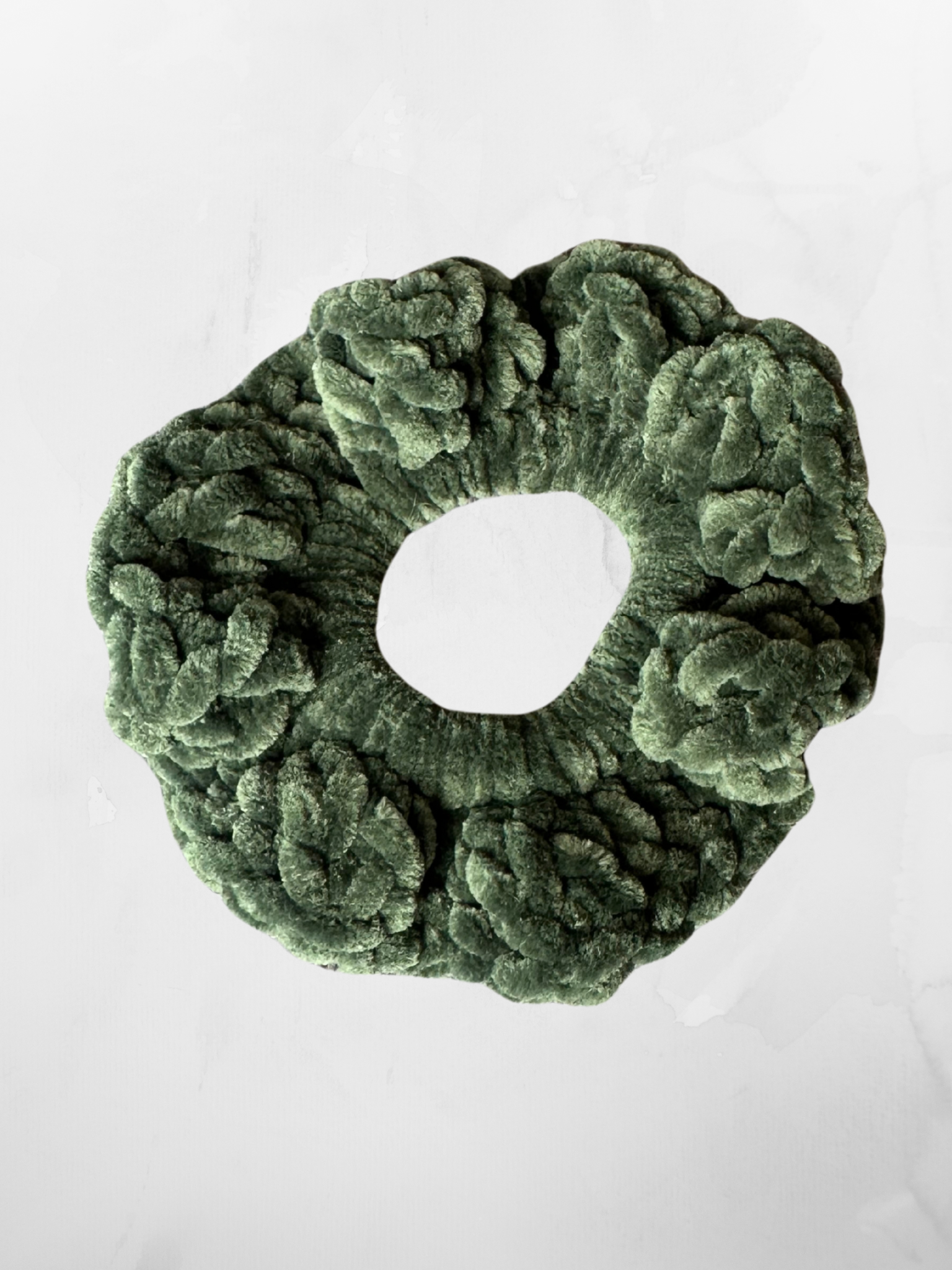 Skogsgrønn heklet scrunchie